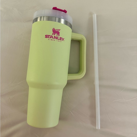 Stanley Neon Green 40oz Quencher - Picture 6 of 8